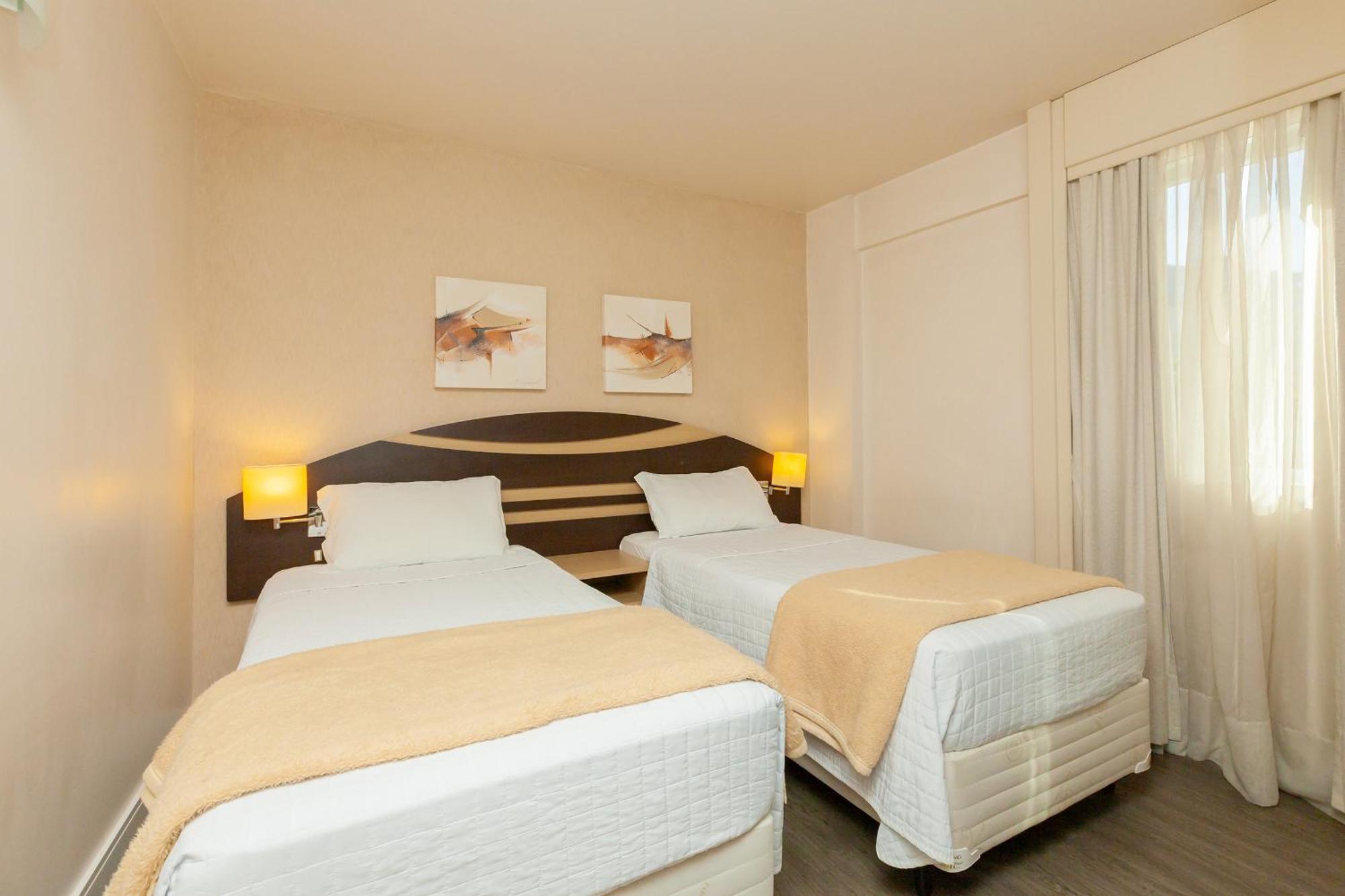 Tri Hotel Vittoria Bento Бенту-Гонсалвис Экстерьер фото