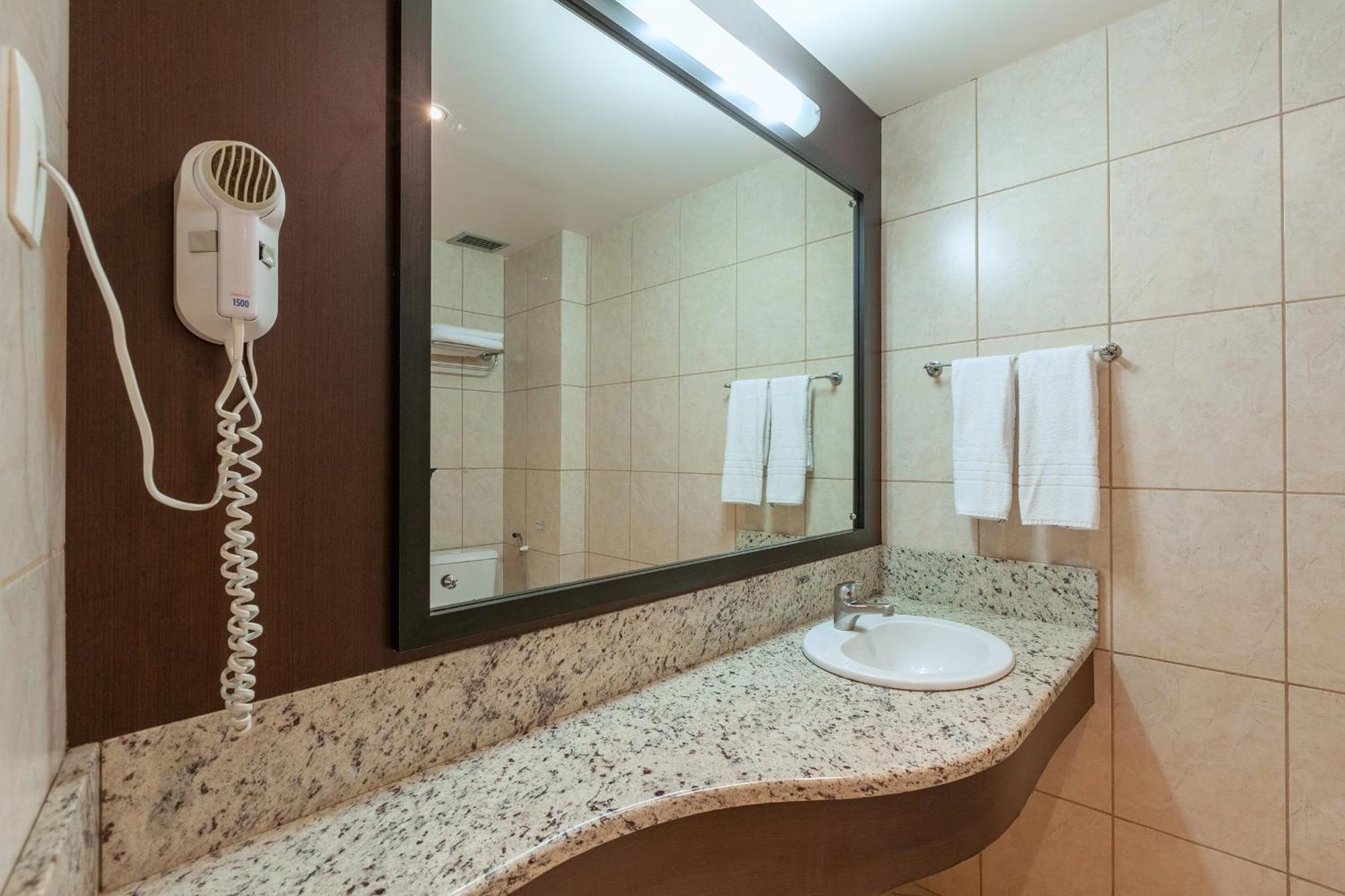 Tri Hotel Vittoria Bento Бенту-Гонсалвис Экстерьер фото